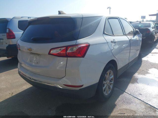 Chevrolet Equinox Ls Image 2