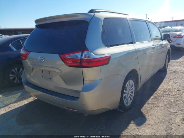 Toyota Sienna Xle 8 Passenger Image 6