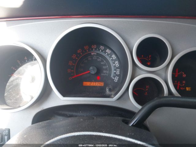 Toyota Tundra Sr5 4.7l V8 Image 4