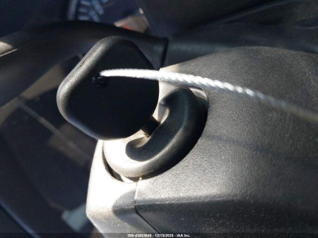 Chevrolet Silverado 1500 Wt Image 8