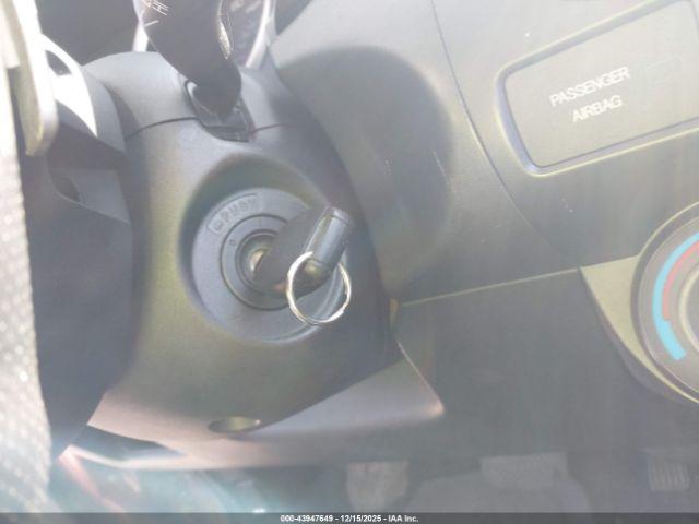 Honda Fit Sport Image 8