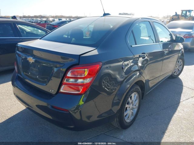 Chevrolet Sonic Lt Auto Image 11
