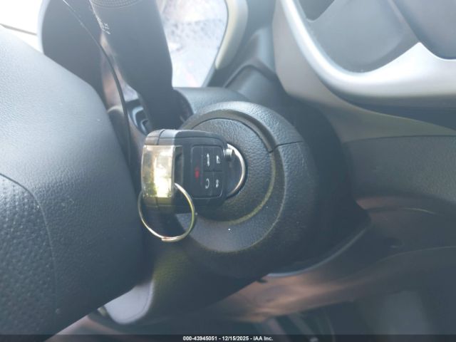 Chevrolet Sonic Lt Auto Image 9