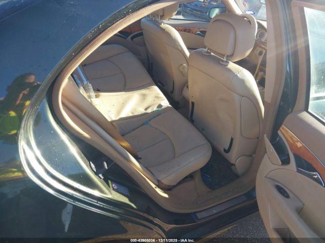 Mercedes-Benz E-Class Image 4