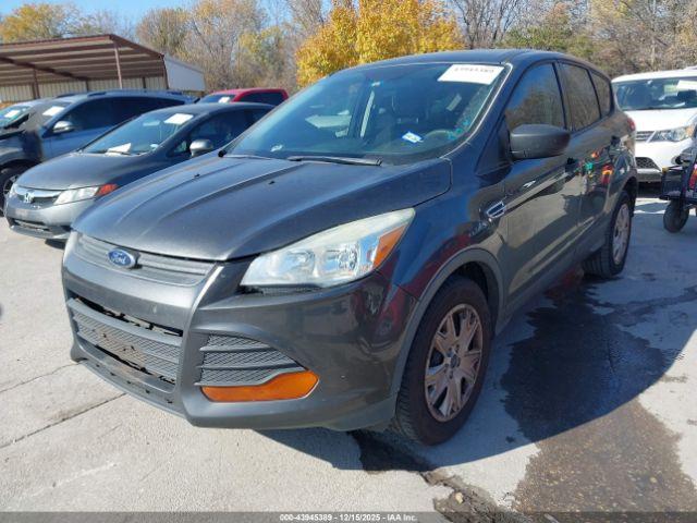 Ford Escape S Image 3