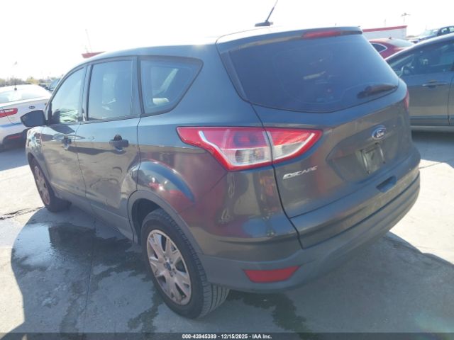 Ford Escape S Image 2