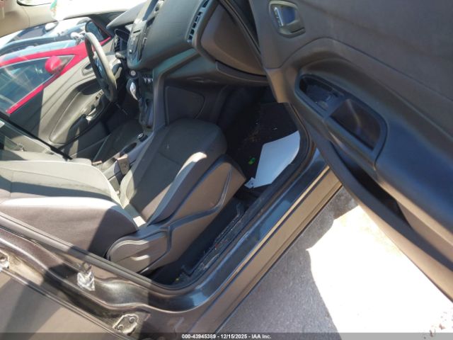 Ford Escape S Image 10