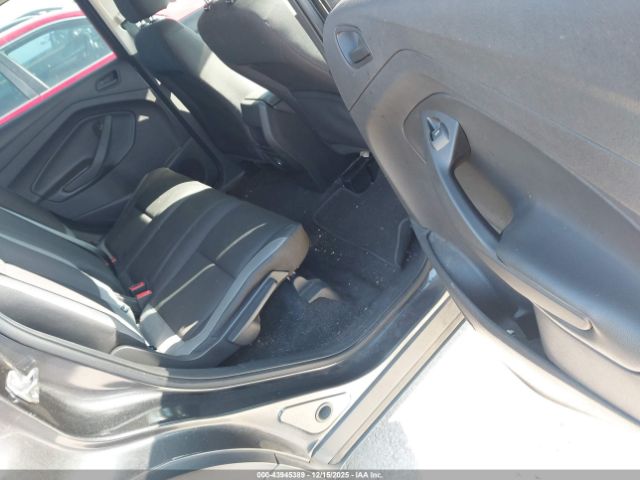 Ford Escape S Image 5