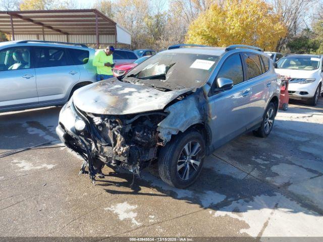 Toyota RAV4 Xle Image 2