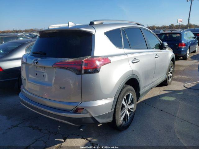 Toyota RAV4 Xle Image 4