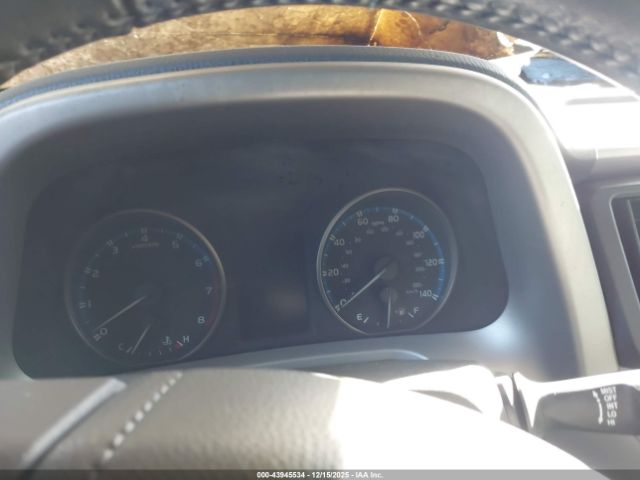 Toyota RAV4 Xle Image 9