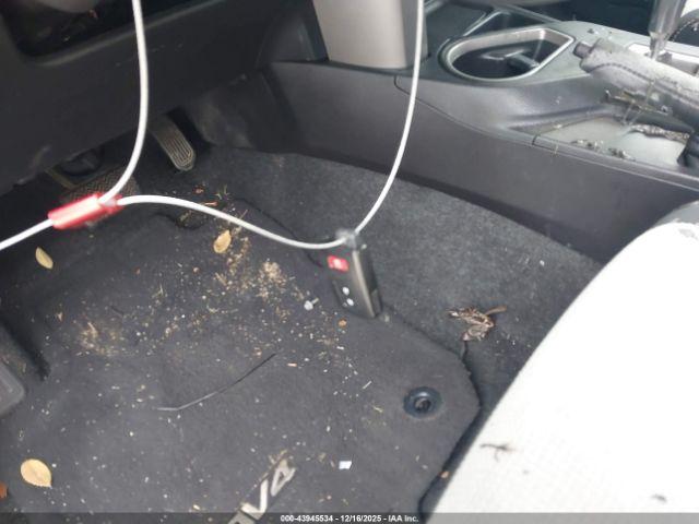 Toyota RAV4 Xle Image 6