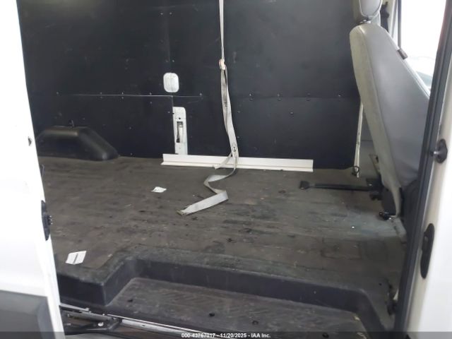 Ford Transit Image 6