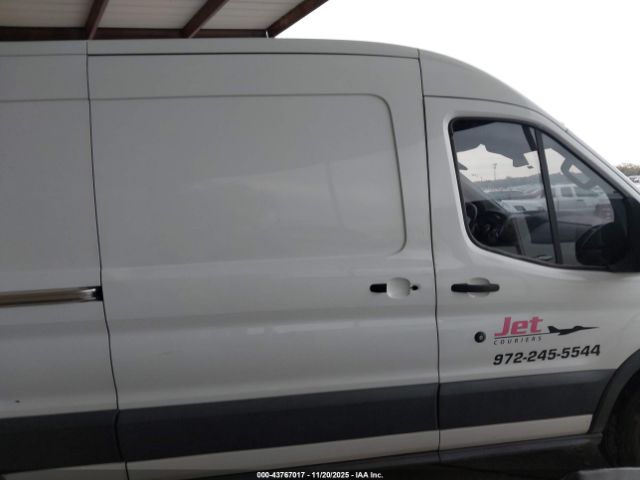 Ford Transit Image 8
