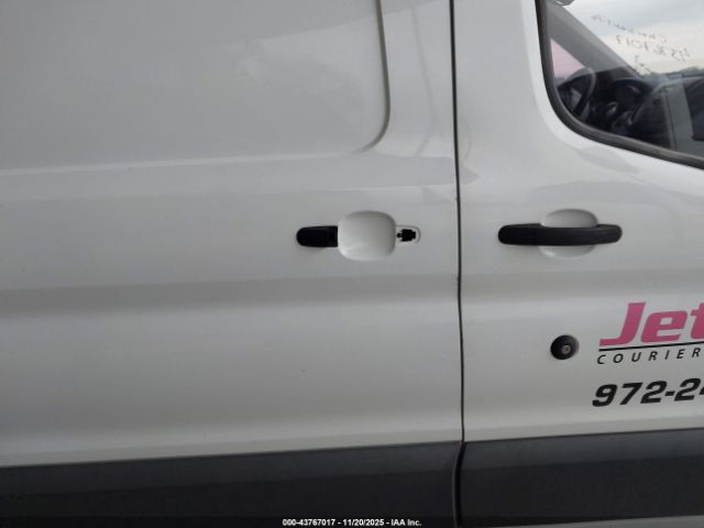 Ford Transit Image 13