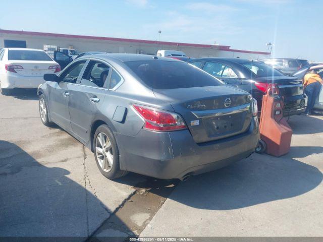 Nissan Altima 2.5 Sv Image 2