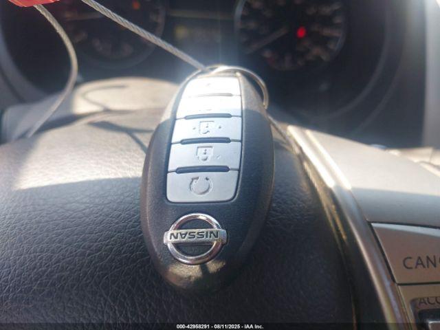 Nissan Altima 2.5 Sv Image 9