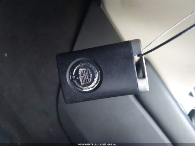 Cadillac XTS Platinum Image 16