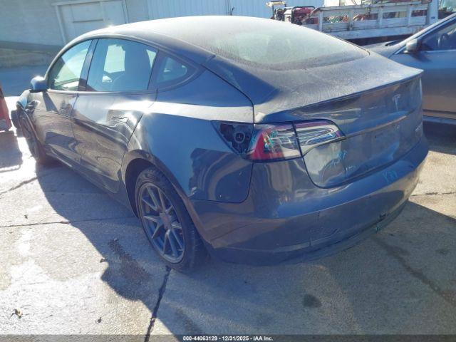 Tesla Model 3 Long Range Dual Motor All-wheel Drive Image 5