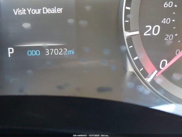 Toyota Highlander Le Image 15