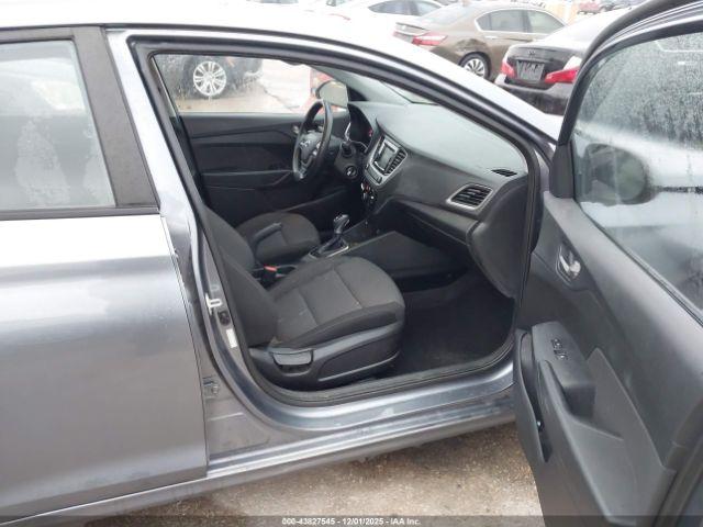 Hyundai ACCENT Se Image 2