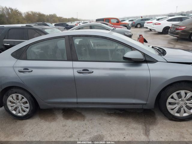 Hyundai ACCENT Se Image 14
