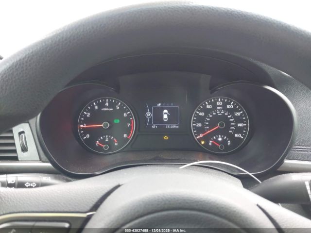 Kia Optima Lx Image 7