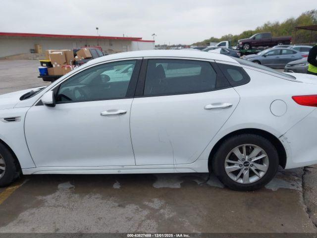 Kia Optima Lx Image 15