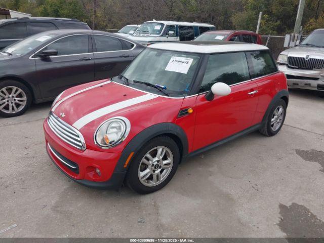 MINI Hardtop Cooper Image 2