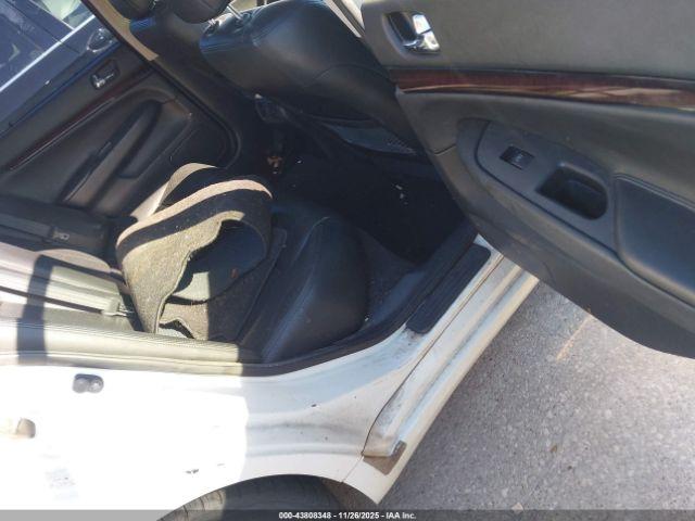 INFINITI G37 Journey Image 4