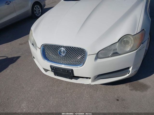 Jaguar XF Image 9