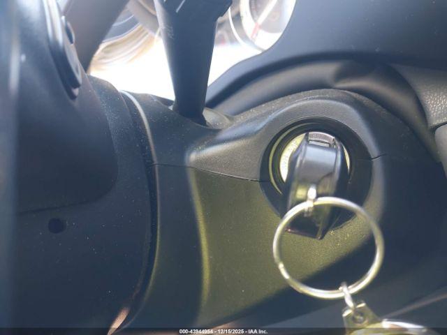 FIAT 500L Lounge Image 4