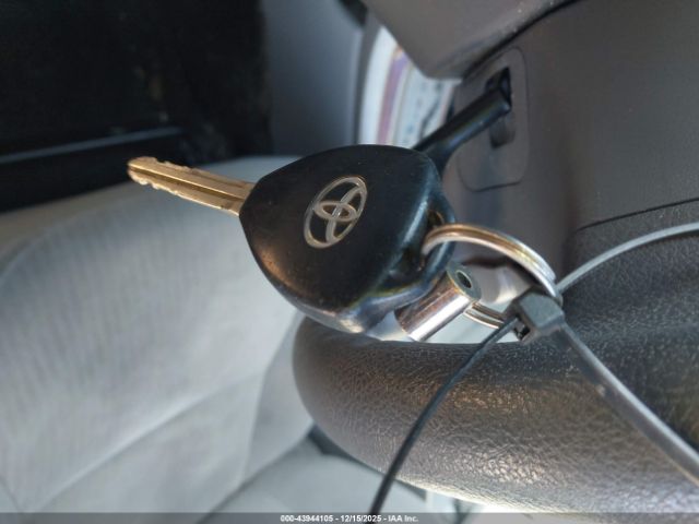 Toyota Corolla Xle Image 9