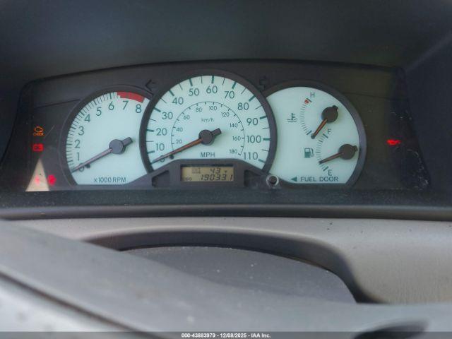 Toyota Corolla Le Image 9