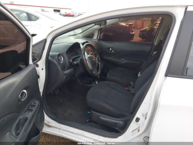 Nissan Versa Image 4