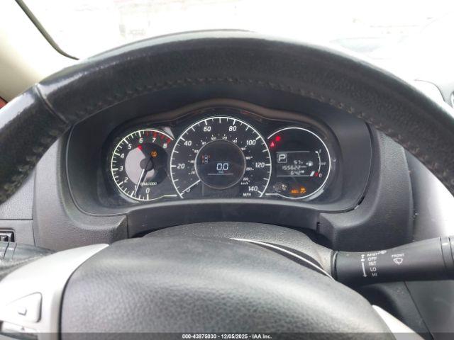 Nissan Versa Image 10