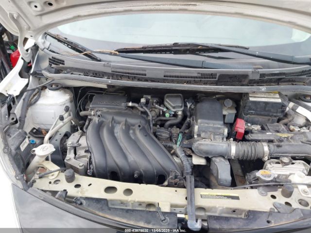 Nissan Versa Image 9