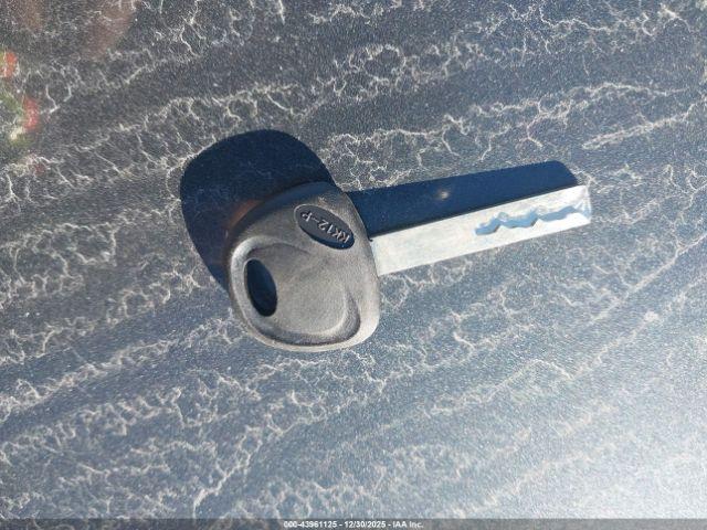 Kia Optima S Image 7