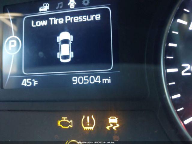 Kia Optima S Image 4