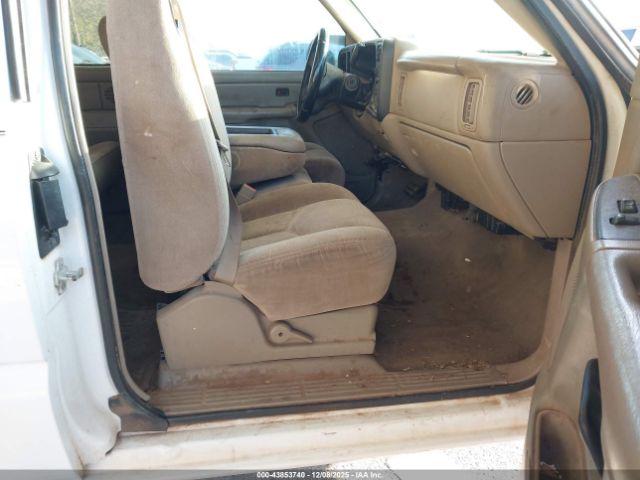 Chevrolet Silverado 2500 Ls Image 9