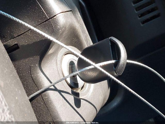 Ford F-150 Xl Image 13