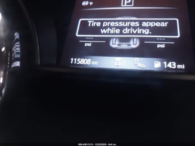 Nissan Pathfinder Sv Image 8