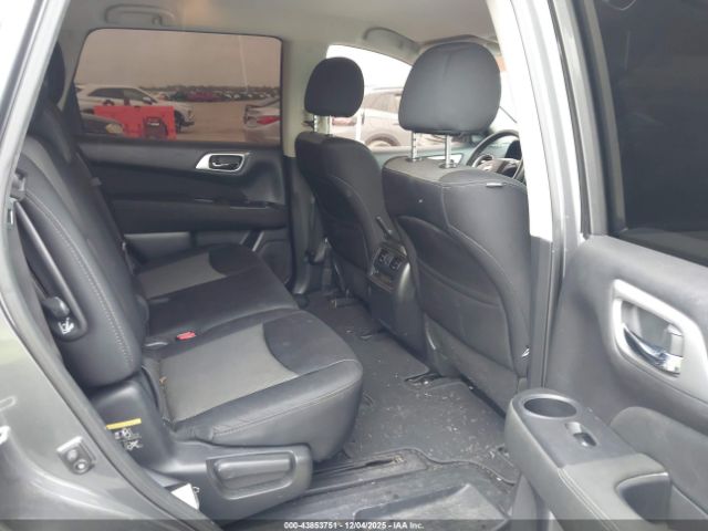 Nissan Pathfinder Sv Image 15