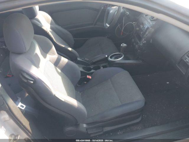 Hyundai Tiburon Gs Image 3