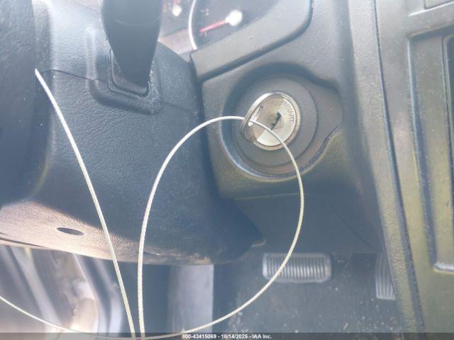 Hyundai Tiburon Gs Image 6