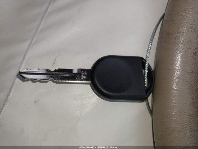 Ford Escape Xlt Image 9