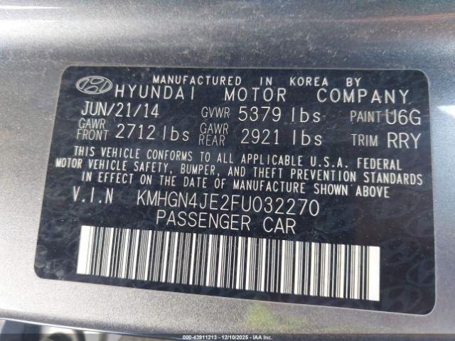 Hyundai Genesis 3.8 Image 12