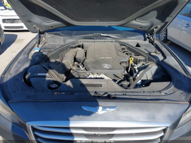 Hyundai Genesis 3.8 Image 10