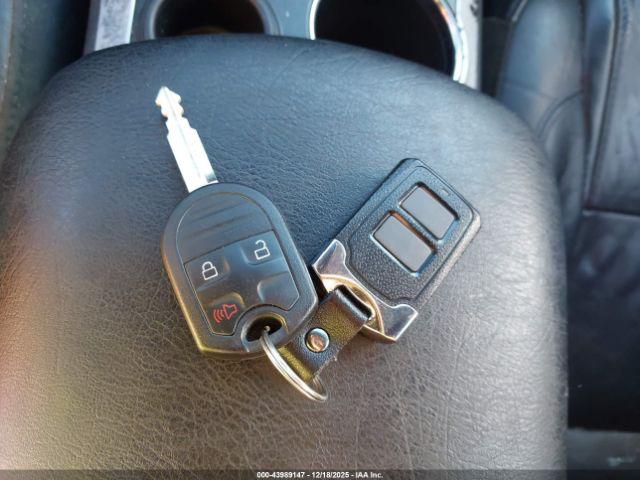 Ford Explorer Xlt Image 14