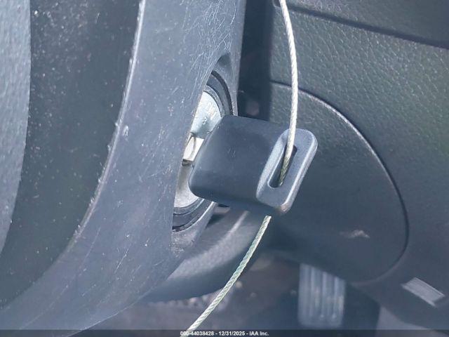 Nissan Sentra S Image 2